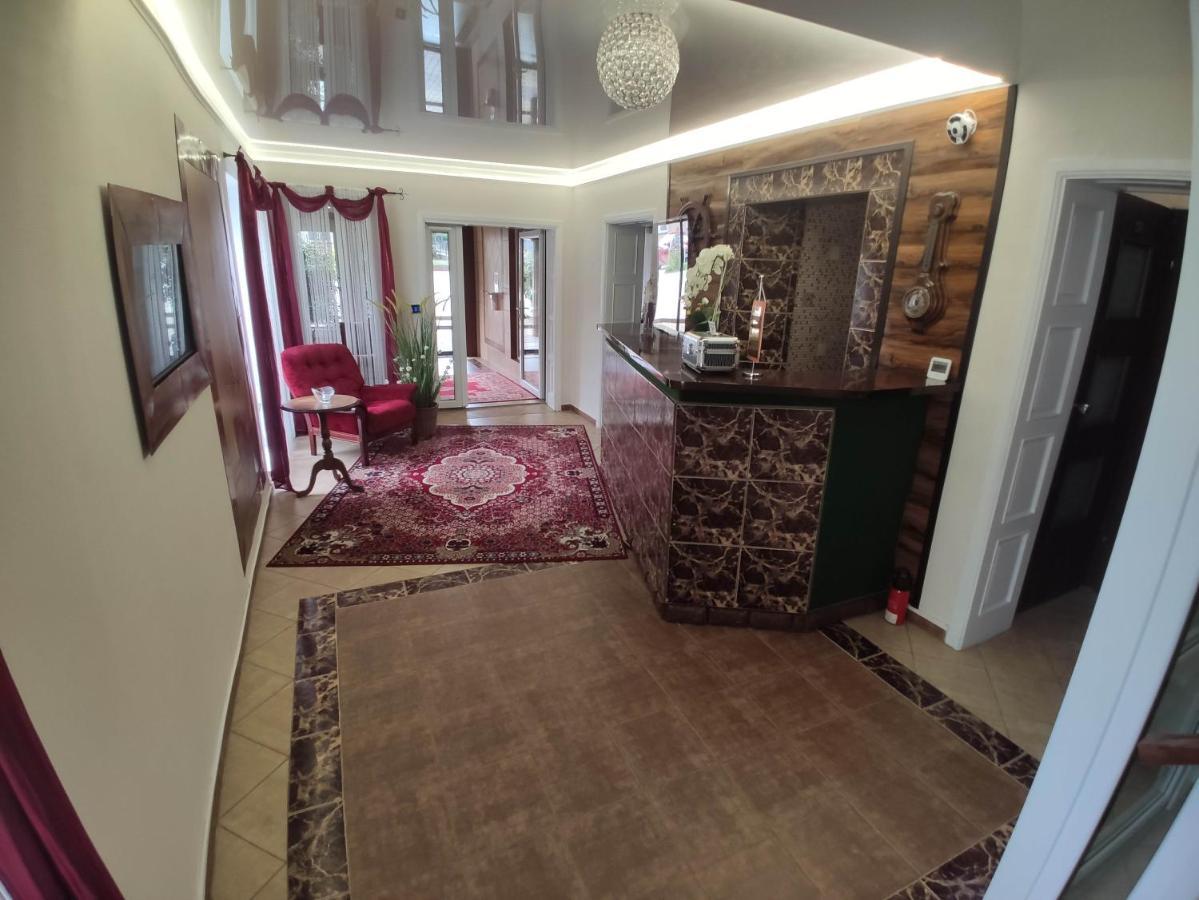 Ow Sargus Bed & Breakfast วาดีสวาโวโว ภายนอก รูปภาพ