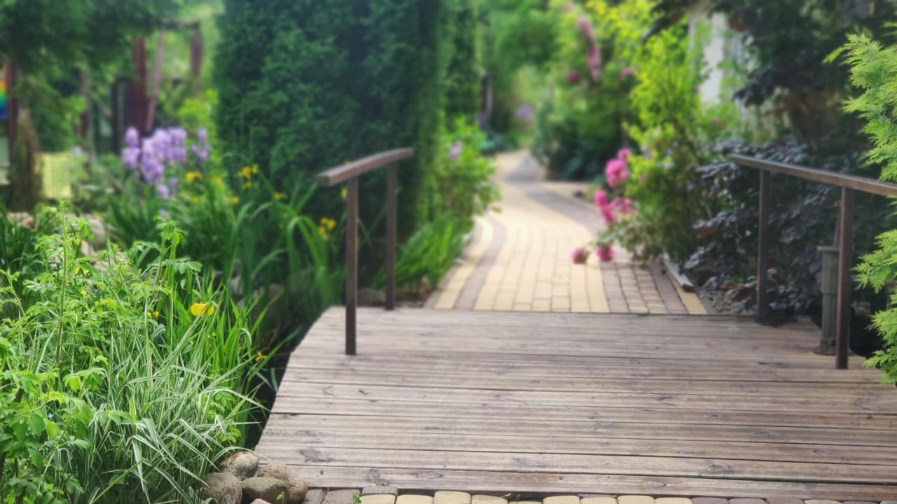 Ow Sargus Bed & Breakfast วาดีสวาโวโว ภายนอก รูปภาพ