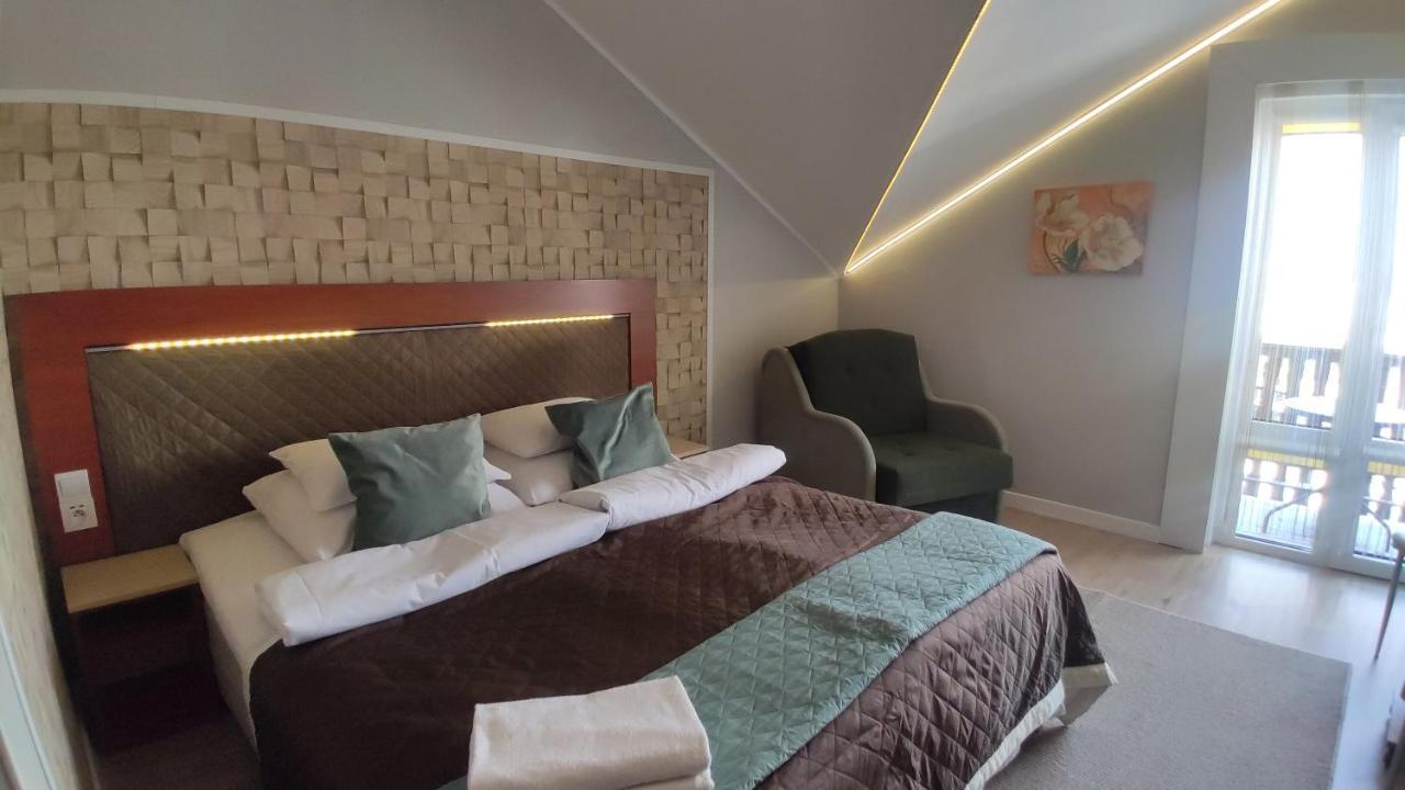 Ow Sargus Bed & Breakfast วาดีสวาโวโว ภายนอก รูปภาพ