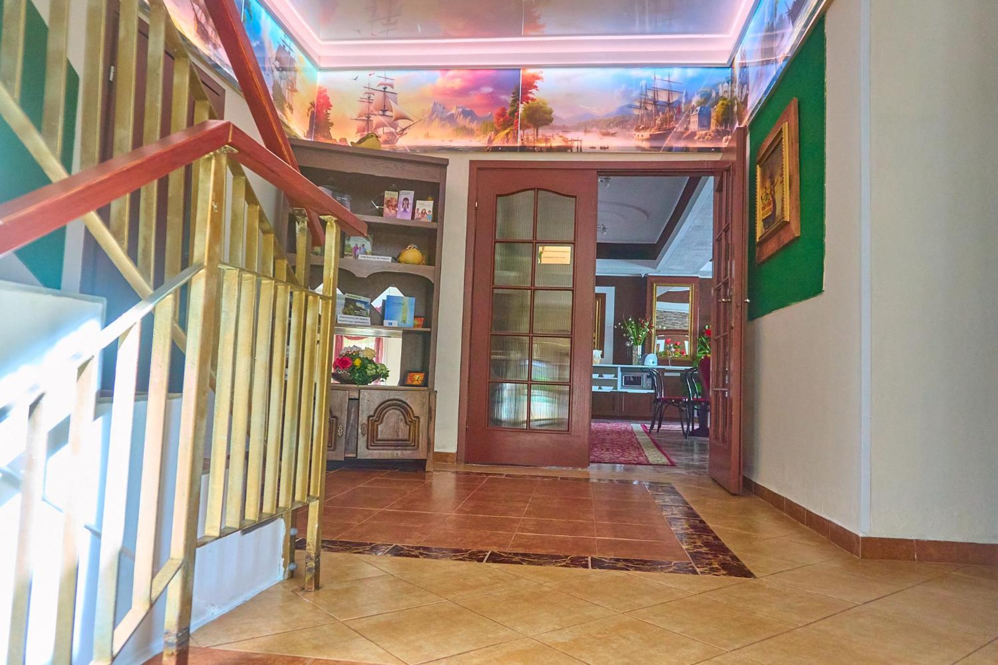 Ow Sargus Bed & Breakfast วาดีสวาโวโว ภายนอก รูปภาพ