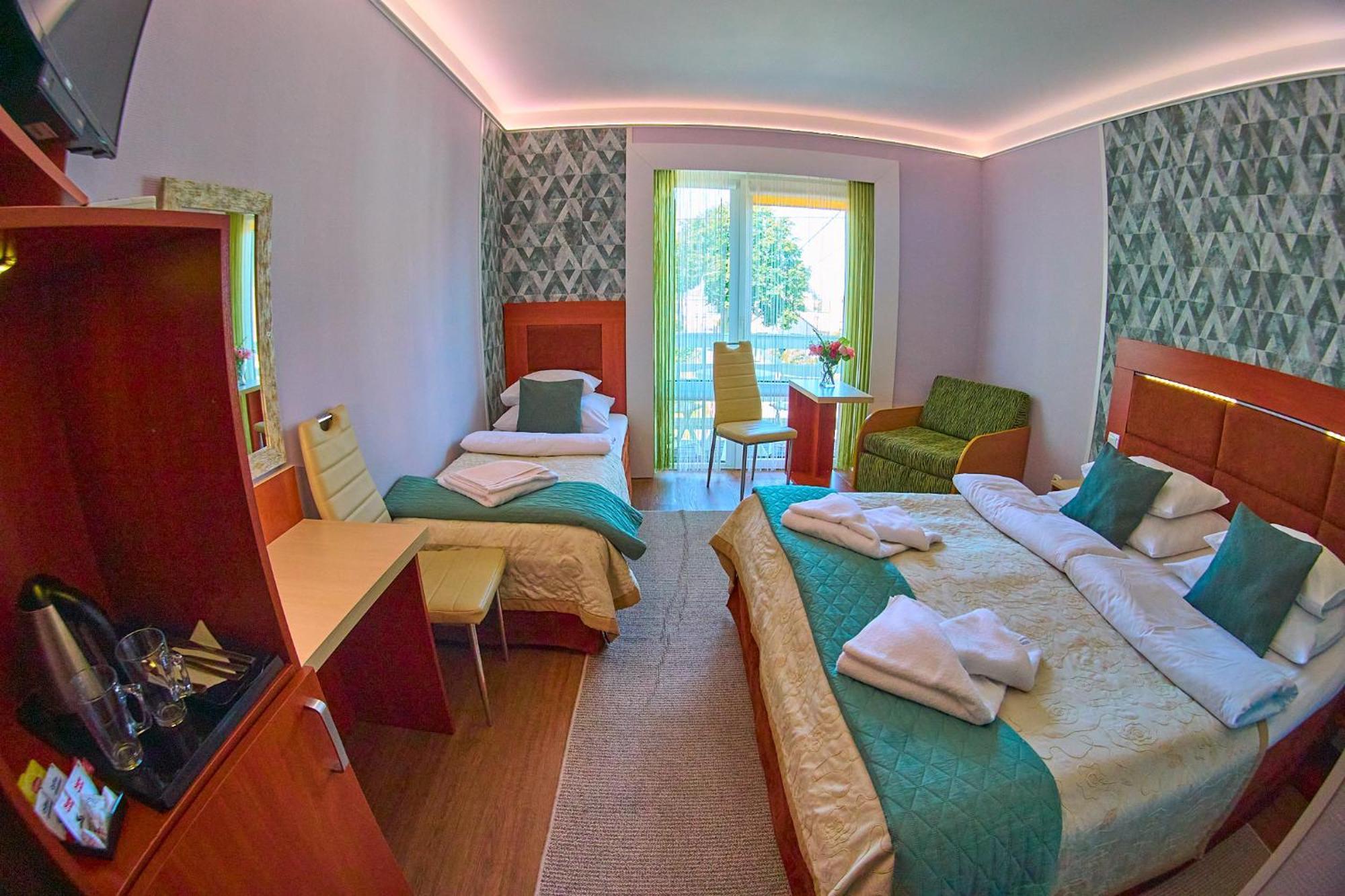 Ow Sargus Bed & Breakfast วาดีสวาโวโว ภายนอก รูปภาพ